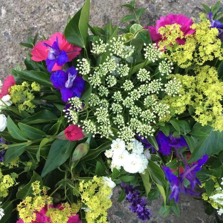 Farewell funeral flowers