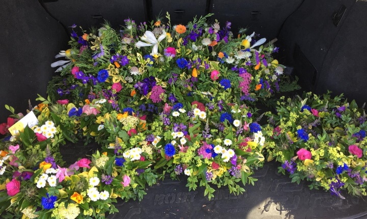 Farewell funeral flowers